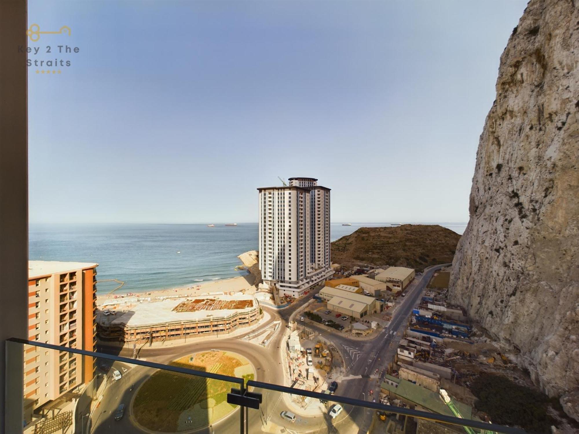 Luxury Sunrise Beach And Oceanview Room With Balcony Gibraltar Extérieur photo