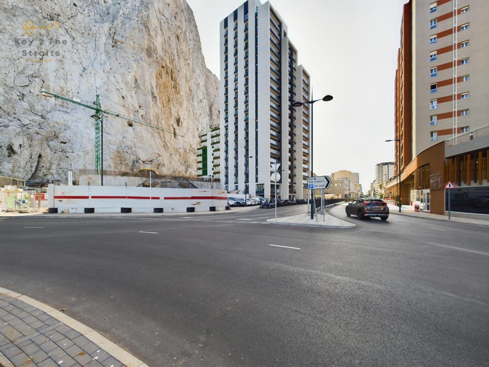 Luxury Sunrise Beach And Oceanview Room With Balcony Gibraltar Extérieur photo