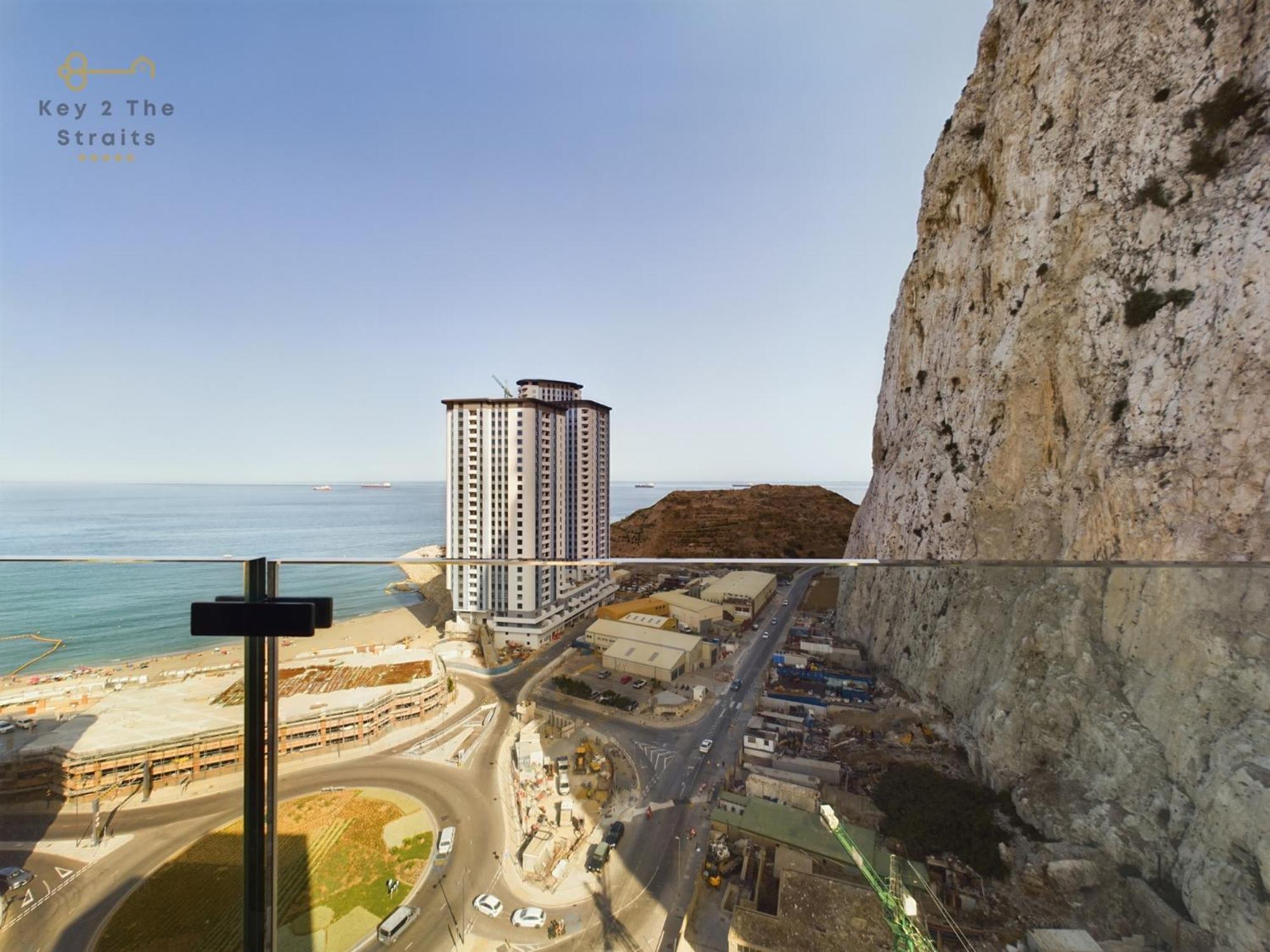 Luxury Sunrise Beach And Oceanview Room With Balcony Gibraltar Extérieur photo